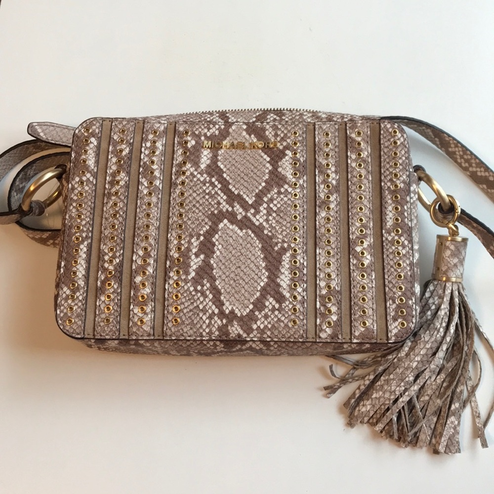 Michael Kors Crossbody Bag